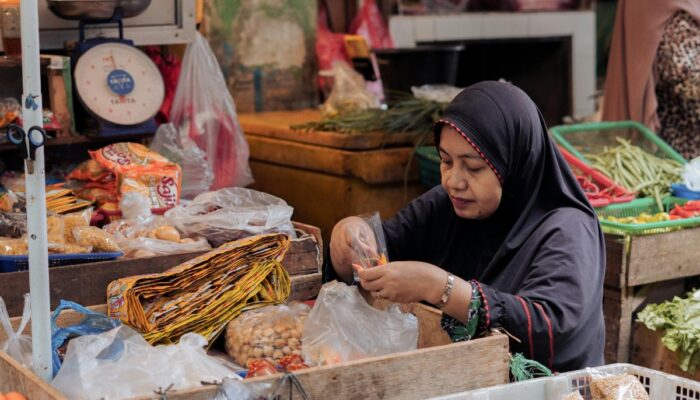 Harga Bahan Pokok di Tulungagung Jelang Nataru Relatif Stabil, Cabai Justru Turun