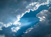 Cuaca Kabupaten Blitar Diprakirakan Cerah Berawan Saat Natal, Suhu Hangat Dominasi Wilayah