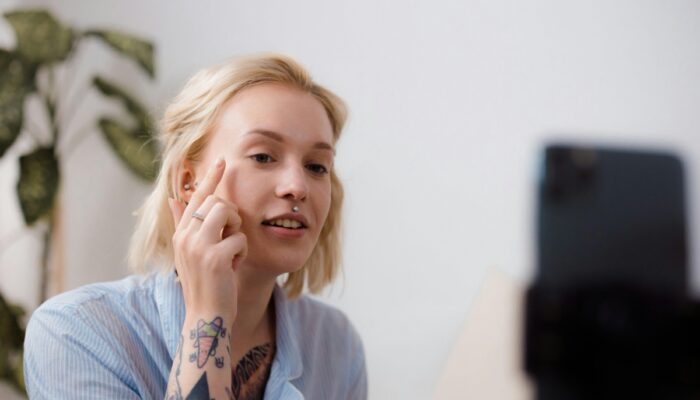 7 Kebiasaan Sehari-hari yang Tanpa Disadari Bisa Menurunkan Kualitas Penampilan, Ini Solusi Praktisnya